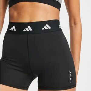 ADIDAS Women's Black Techfit Shorts SIZE L